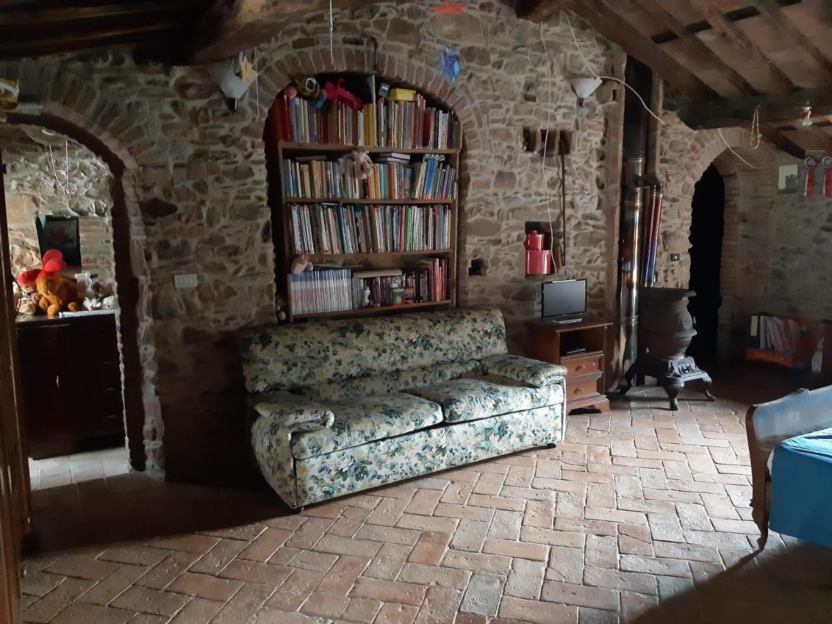 Attic With Balcony At Locanda Del Capo Capannori Kültér fotó